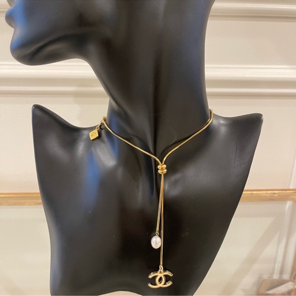 CHANEL Gold Necklace with Pearl Drop - Picture 1 of 11